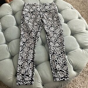 Lululemon Athletica High Times Leggings in Posey Black and White